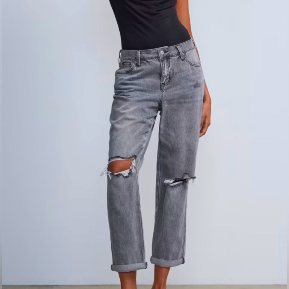 Curvy High-Waisted Boyfriend Jeans - Grey